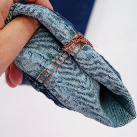 Eddie Bauer Slim Specially Dyed Blue Denim Selvedged Jeans 35 / 30 Mid Rise - Picture 4 of 12